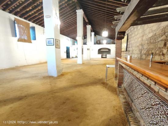 CASCO DE BODEGA EN VENTA - CADIZ