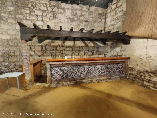 CASCO DE BODEGA EN VENTA - CADIZ