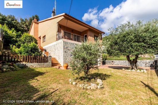 JTO. PENYA ARLEQUINADA, PRECIOSA CASA CON PISCINA . EN FINCA JOVEN - BARCELONA