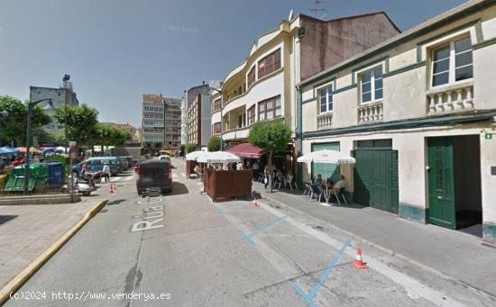 Solar y edificio frente al Jardín Municipal de Carballo - A CORUÑA