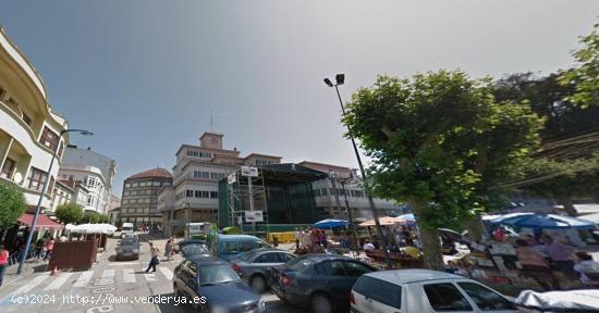 Solar y edificio frente al Jardín Municipal de Carballo - A CORUÑA