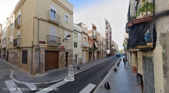  CASA PARA REFORMAR EN CALLE ROSER DE REUS - TARRAGONA 