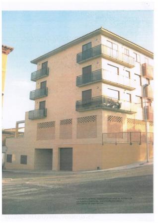 LOCAL MUY COMERCIAL POSIBILIDAD DE DIVIDIR - ZARAGOZA