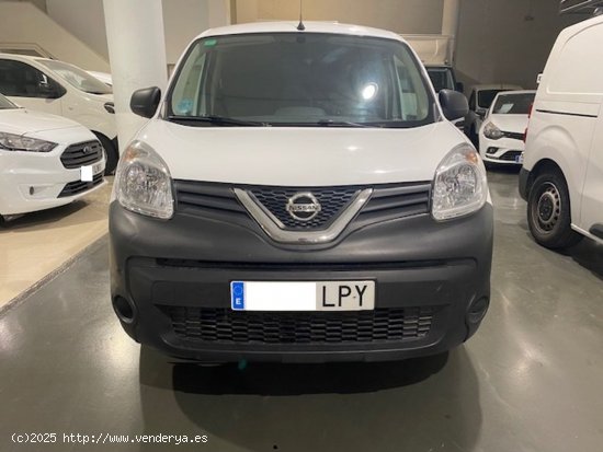 Nissan NV250 Furgón 1.5dCi Comfort L2H1 3pl. 95cv - GARANTIA FÁBRICA 06/2026 - Barcelona