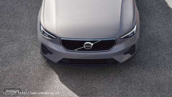 Volvo XC40 2.0 B3 ESSENTIAL AUTO 163 5P de 2024 con 1 Km por 34.900 EUR. en Cadiz