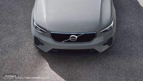 Volvo XC40 2.0 B3 ESSENTIAL AUTO 163 5P de 2024 con 1 Km por 34.500 EUR. en Cadiz