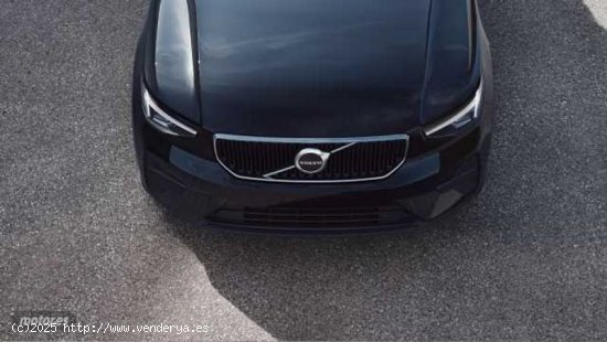 Volvo XC40 2.0 B3 ESSENTIAL AUTO 163 5P de 2024 con 1 Km por 34.900 EUR. en Cadiz