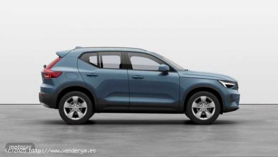 Volvo XC40 2.0 B3 CORE AUTO 163 5P de 2024 con 22.240 Km por 33.900 EUR. en Cadiz