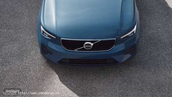 Volvo XC40 2.0 B3 CORE AUTO 163 5P de 2024 con 22.240 Km por 33.900 EUR. en Cadiz