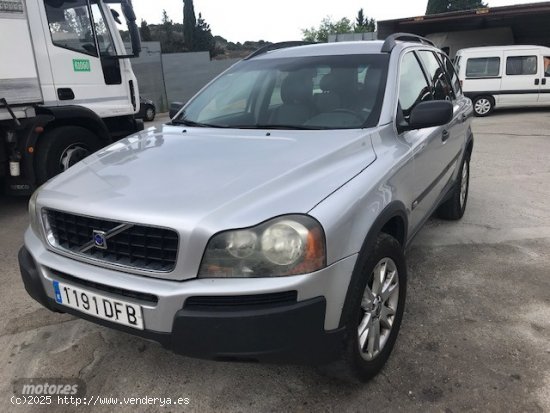 Volvo XC 90 2.4D AWD AUTOMATICO 7 PLAZAS de 2005 con 426.422 Km por 4.000 EUR. en Barcelona