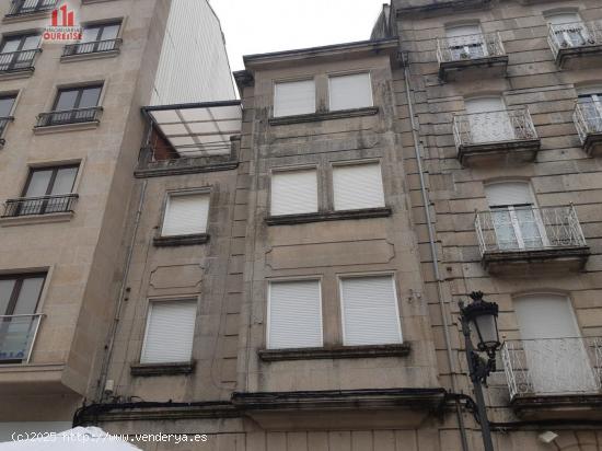 OPORTUNIDAD.- EDIFICIO DE PIEDRA EN EL CENTRO DE CARBALLIÑO - ORENSE