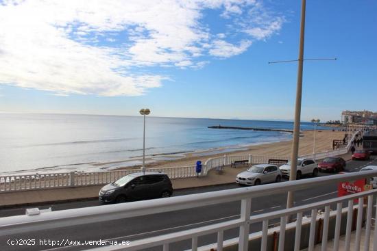 REF: 0-A35242 ESPECTACULAR PRIMERA LINEA DE PLAYA 3 DORMITORIOS VISTAS FRONTALES REBAJADO 146.000€