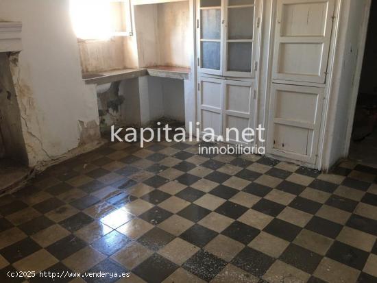 Casa a la venta a reformar en zona Santo Domingo - VALENCIA