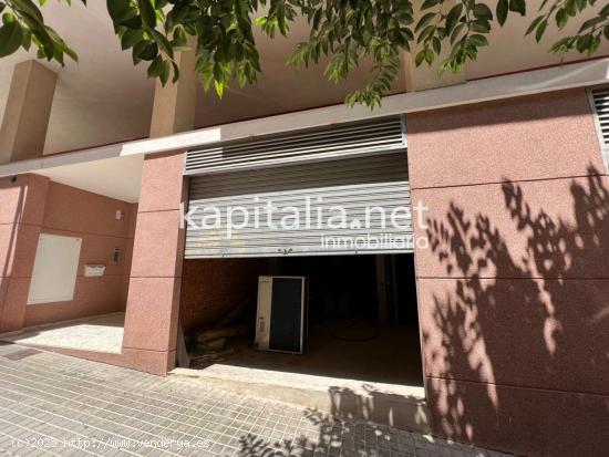 Local comercial en venta en Ontinyent, zona El Llombo - VALENCIA