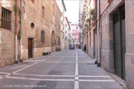 Ekiser vende local en Calle Compañía Pamplona - NAVARRA