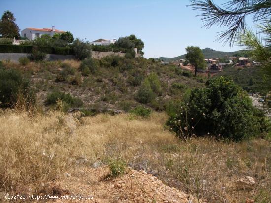 PARCELA CON MAGNÍFICAS VISTAS EN URB ALTURY DE TURIS - VALENCIA