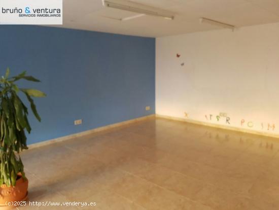  EN VENTA LOCAL COMERCIAL CÉNTRICO EN EL VENDRELL - TARRAGONA 