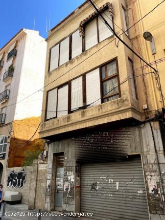  98 Edificio singular en el centro de Elda, para rehabilitar o nueva construcción, tú decides. - AL 