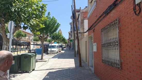 PARCELA EN PLENO CENTRO DE MONTEALEGRE DEL CASTILLO - ALBACETE