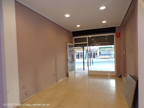 Reformado local comercial cerca de playa Levante y Centro de Benidorm - ALICANTE