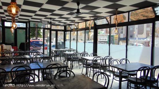 Totalmente reformado local comercial, funcionado como restaurante en zona turística en Levante. - A