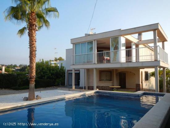  VENTA DE CHALET  EN URBANIZACION  LOS LAGOS  DE ALGINET (VALENCIA) - VALENCIA 