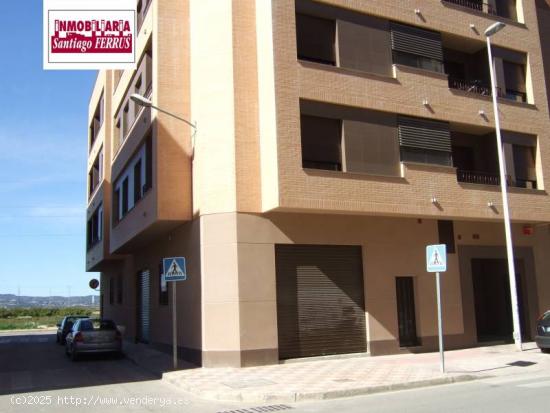 VENTA O ALQUILER DE LOCAL COMERCIAL EN ALMUSSAFES - VALENCIA