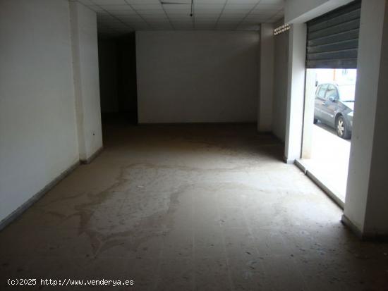 ALQUILER LOCAL COMERCIAL EN BENIFAIO - VALENCIA