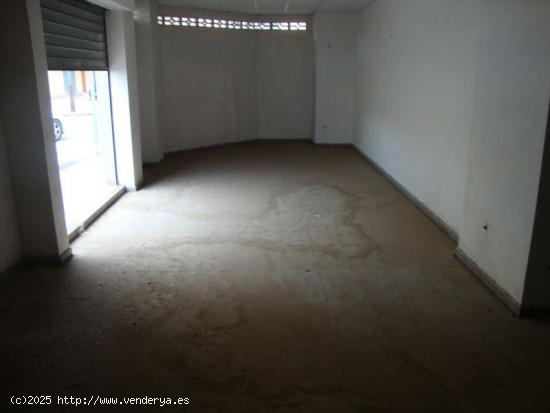 ALQUILER LOCAL COMERCIAL EN BENIFAIO - VALENCIA