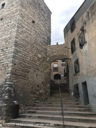 CASA D'ORIGEN EN VENDA AL POBLE DE CALAF - BARCELONA