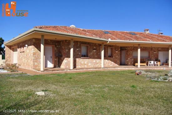  Chalet independiente en Peñas del Erizo - Palazuelos (Segovia) - SEGOVIA 