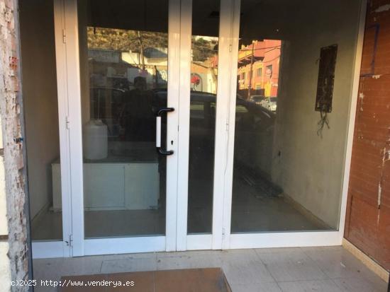 ALQUILER DE LOCAL COMERCIAL JUNTO PLAZA DE TOROS - HUELVA