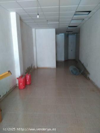 ALQUILER DE LOCAL COMERCIAL JUNTO PLAZA DE TOROS - HUELVA