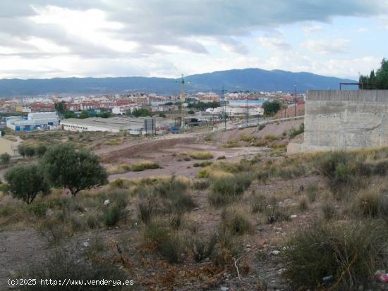 SOLAR URBANO EN CABEZO VERDE - MURCIA