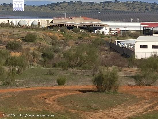 Estupendo terreno Industrial en el polígono el Prado en Mérida - BADAJOZ