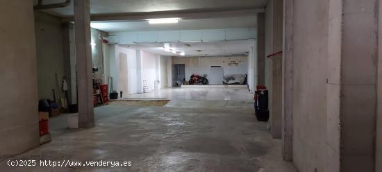 GRAN LOCAL COMERCIAL DE 250 METROS EN ALBERIC FRENTE A CONSUM - VALENCIA