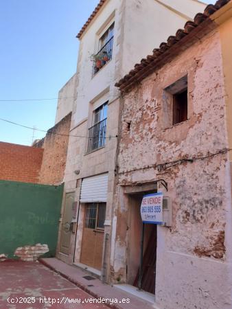 Excelente oportunidad de casa de pueblo en Alginet - VALENCIA