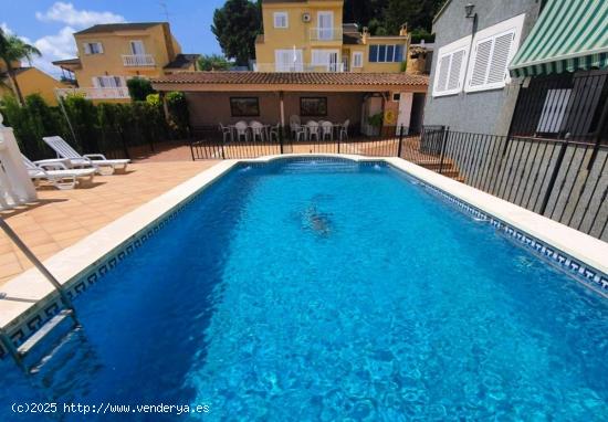 ESPECTACULAR CHALET CON PISCINA EN CALICANTO!!! - VALENCIA