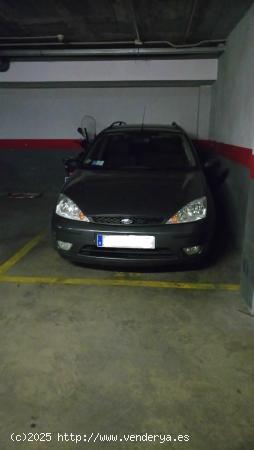 PARKING PARA COCHE MEDIANO. - BARCELONA