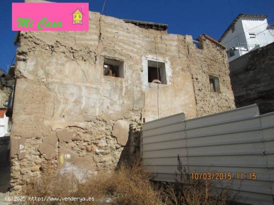 TERRENO CON 2 CASAS VIEJAS.IDEAL PARA HACER VIVIENDA Y VISTA INCREIBLES. - ZARAGOZA