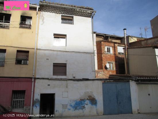  CASA  CON CORRAL  Y ACCESO CON COCHE,PARA REFORMAR CON MUCHAS POSIBILIDADES - ZARAGOZA 