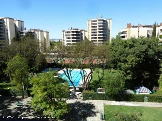 PLAZA DE PARKING EN JEREZ DE LA FRONTERA - CADIZ