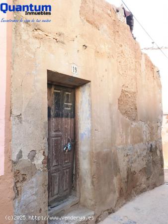 CASA EN RUINAS EN TARAZONA - ZARAGOZA