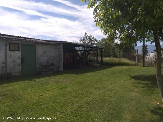 OPORTUNIDAD CASA CON TERRENO EN FUENTES NUEVAS - LEON