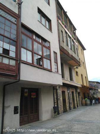 Local  Comercial en el Casco  Antigüo de Ponferrada - LEON