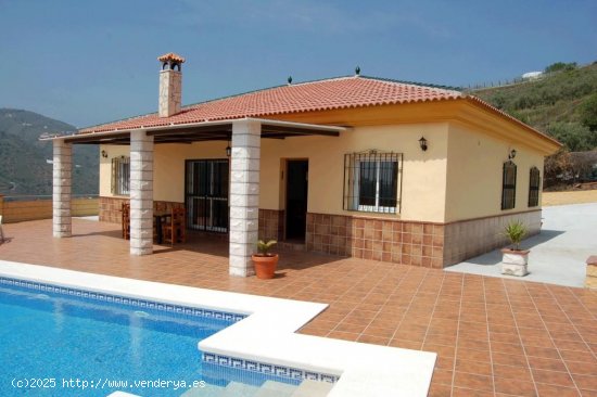  Villa en alquiler en Torrox (Málaga) 