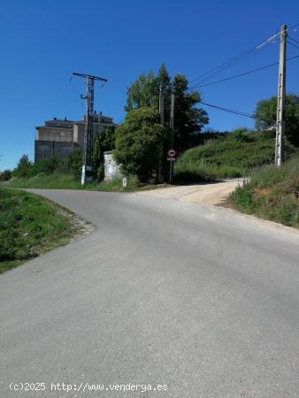 Parcela Uso Terciario Camino Santiago - LEON