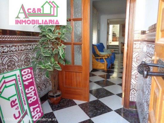 GRAN CASA CON 9 DORMITORIOS¡¡¡ - CORDOBA