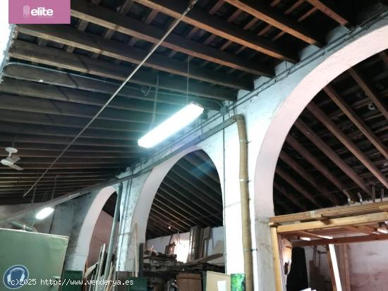 ESTUPENDO CASCO DE BODEGA EN PLENO CENTRO DE JEREZ - CADIZ