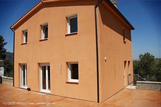 CASA EN ALQUILER TEMPORAL VORA SITGES - BARCELONA